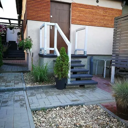 Natalia アパート ムロンゴヴォ